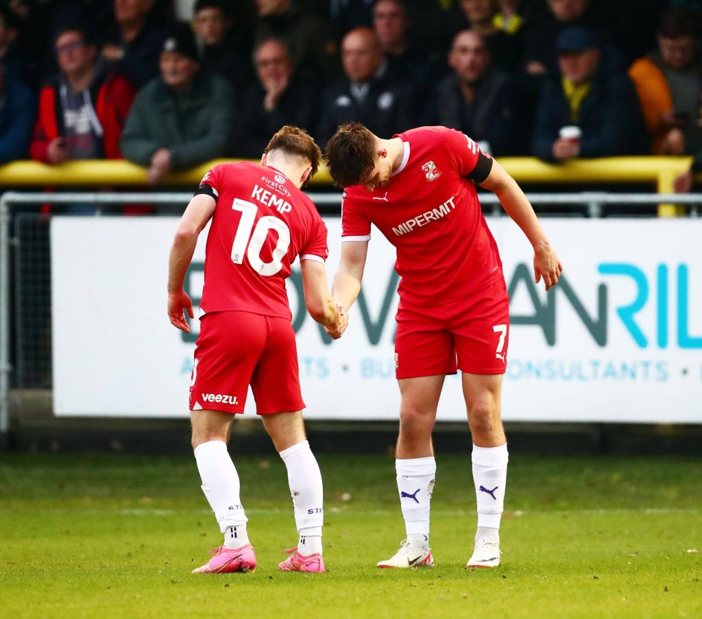 Jake Young satte en stopper for Mansfield rekke i League Two