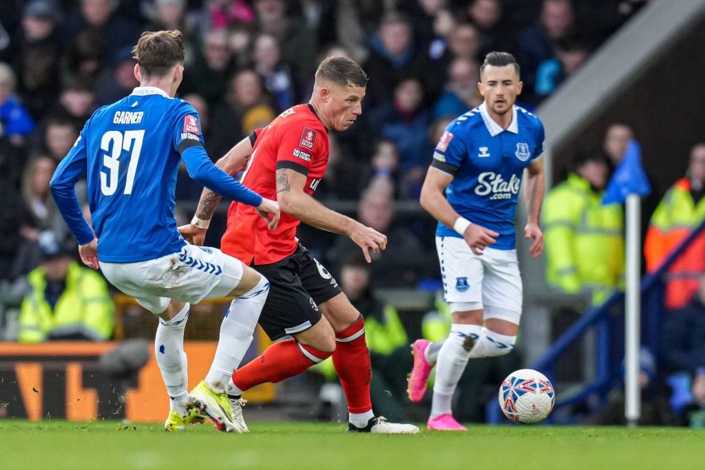 Luton – Everton: Hjemmefavoritt på Kenilworth 3 Ross Barkley. Luton