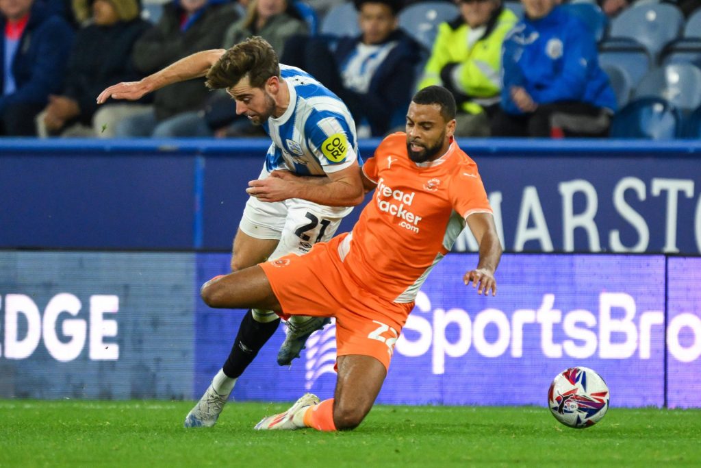 League One. Huddersfield Blackpool 