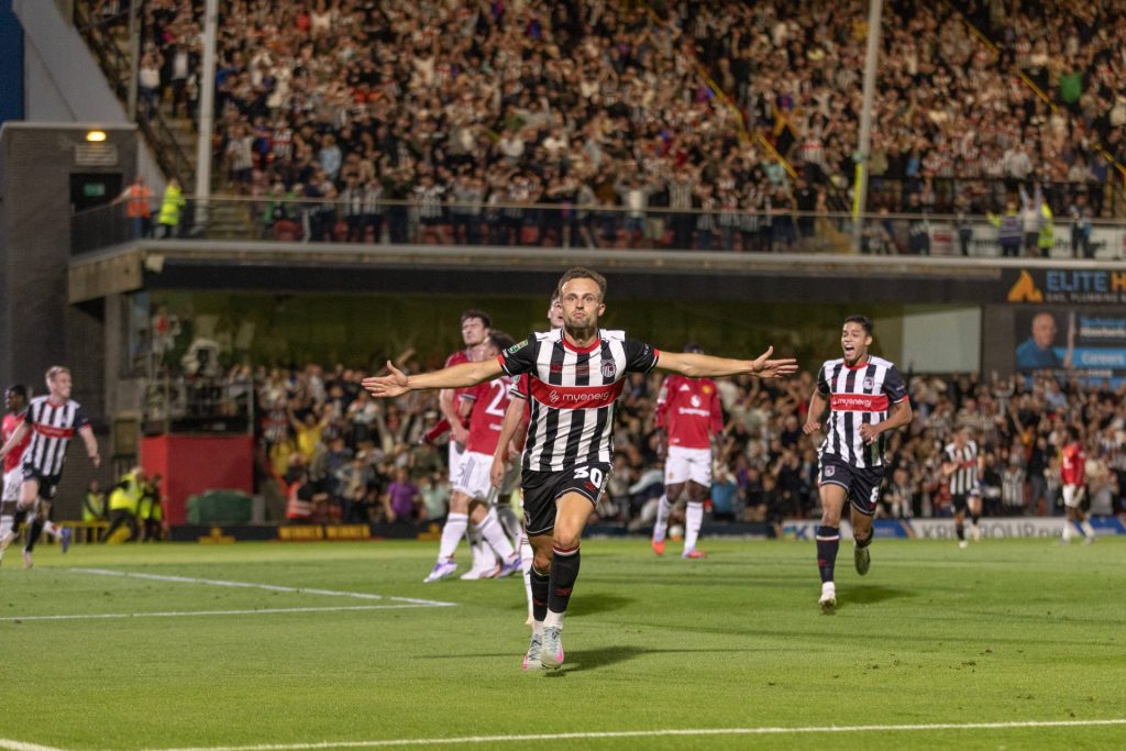 Ligacupens 3.runde 1 Ligacupens 3.runde Charles Vernam Grimsby. credit IMAGO Pro Sports Images ligacup,Manchester United