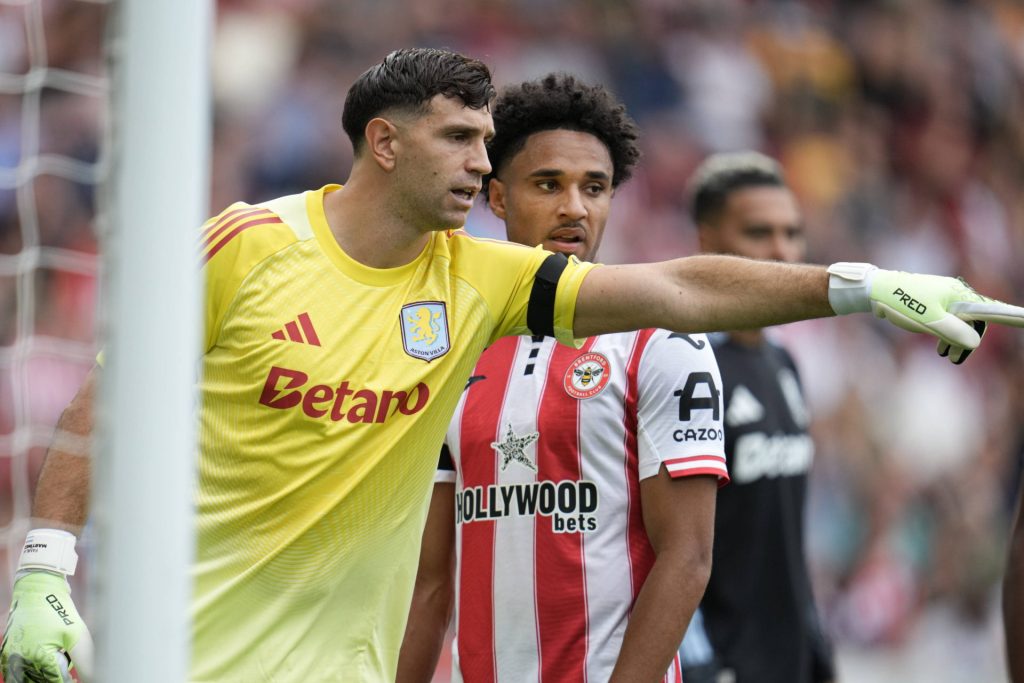 Deadline Day Premier League 1. september: store rykter, mulige sjokk og dealene som fortsatt kan skje 4 Emiliano Martinez ryktes til Manchester United på Deadline Day Premier League 1. september