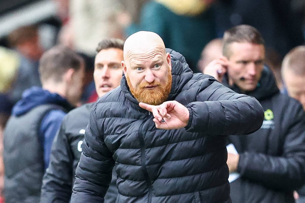 Barrow. League Two. Andy Whing,