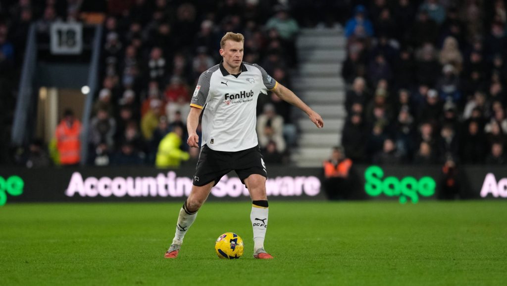 Championship-runde #32: Godt betalt hjemmeseier 1 Championship-runde #32