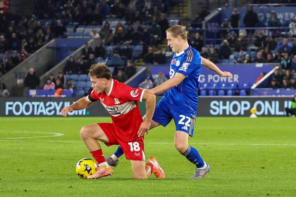 The Championship: Middlesbrough - Leicester 1 The Championship: Middlesbrough - Leicester Aidan Morris Middlesbrough og Oliver Skipp Leicester City. Credit IMAGO Pro Sport Images