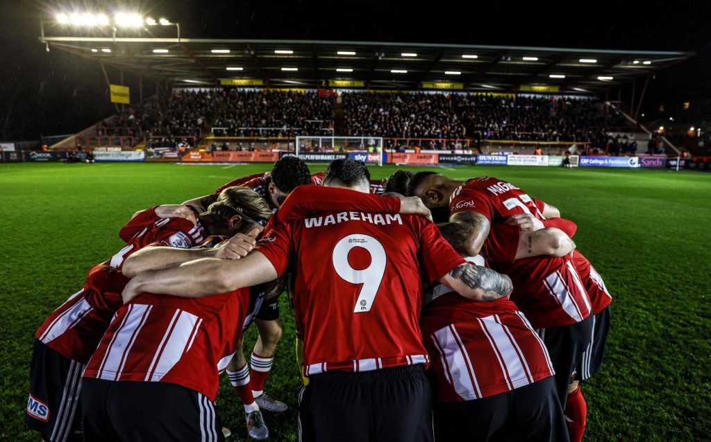 Bare fem kamper i League One – men for noen kamper 1 Exeter må samle troppene om de skal holde seg i League One