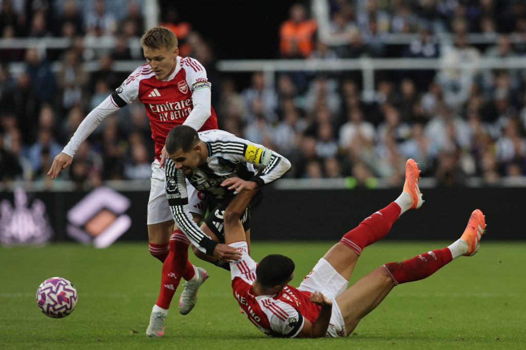 Premier League: Arsenal - Newcastle Bruno Guimaraes Newcastle og Martin Odegaard Arsenal