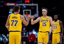 Skadekrise i Lakers før NBA-sluttspillet – LeBron James uten sine to beste medhjelpere Luka Doncic og Austin Reaves har blitt skadet og gjør at LeBron James går inn i sitt 19. NBA-sluttspill uten sine viktigste lagkamerater. Foto: Ethan Swope / AP / NTB
