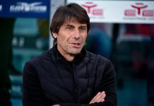 Etter VM-fiaskoen: Han lanserer seg selv som ny Italia-sjef Antonio Conte antyder at han er interessert i Italia-jobben. Foto: Gianluca Zuddas / LaPresse via AP / NTB