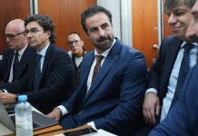 Legen Leopoldo Luque sitter på tiltalebenken. Foto: Rodrigo Abd / AP / NTB