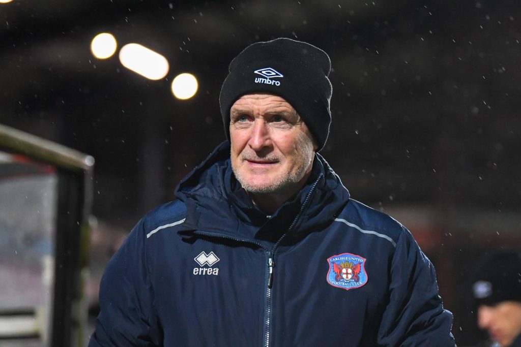 Mark Hughes håper å lede Carlisle opp til The Football League igjen