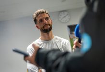 Stormen Dave utsetter 1.-divisjonskamp Rafik Zekhnini og Raufoss må vente på å starte sesongen. Foto: Trond R. Teigen / NTB