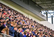Lynraskt billettsalg til rivalkamp i Eliteserien – forsvant på under en time Det blir stappfulle tribuner under kampen mellom Vålerenga og Lillestrøm senere i april. Foto: Annika Byrde / NTB