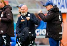 Rekdals Aalesund forlenget ubeseiret rekke – uavgjort mot gamleklubben HamKam Aalesund-trener Kjetil Rekdal jubler for scoring. Foto: Svein Ove Ekornesvåg / NTB