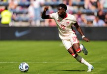 Dyster beskjed for VM-verten – kapteinen mister trolig åpningskampen Canada-stjernen Alphonso Davies. Foto: Charlie Riedel / AP / NTB