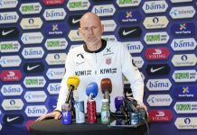 Landslagssjef Ståle Solbakken møtte pressen torsdag. Foto: Fredrik Varfjell / NTB