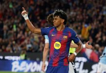 Barcelonas Lamine Yamal ble kåret til årets spiller i Spania. Foto: Joan Monfort / AP / NTB