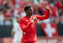 Visumdrama for sveitsisk stjerne – fikk ikke være med på VM-flyet Breel Embolo har fått trøbbel før VM. Foto: Gian Ehrenzeller / Keystone via AP / NTB