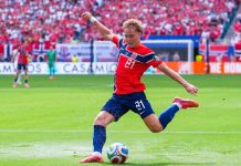 Schjelderup med mål og assist i Benfica-seier Andreas Schjelderup er tilbake i klubbhverdagen etter VM-eventyret og bidro med mål og assist da Benfica slo Hearts. Foto: Terje Pedersen / NTB