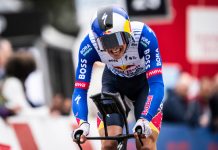 Lipowitz brakk kragebeinet i Tour-velt Florian Lipowitz brakk kragebeinet da han veltet på tirsdagens tempoetappe i Tour de France. Foto: Laurent Gillieron