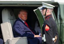 USAs president Donald Trump skal se VM-finalen i fotball – nei fra Argentinas president USAs president Donald Trump på et arrangement i Carlisle i Pennsylania onsdag denne uken. Foto: Julia Demaree Nikhinson / AP / NTB.