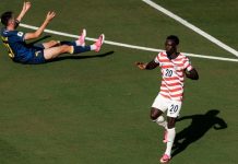 USA-spiss Folarin Balogun får spille mot Belgia i VM selv om han ble utvist i forrige kamp. Foto: Stephen Lam / San Francisco Chronicle via AP / NTB
