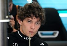 Antonelli jakter mer Silverstone-suksess – raskest i kvalifiseringen Mercedes' Kimi Antonelli var rask på Silverstone lørdag Foto: Darko Bandic / AP Photo / NTB