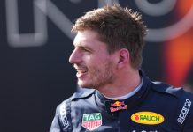 Rykteflommen over – Verstappen signerte ny lang kontrakt med Red Bull Max Verstappen blir værende i Red Bull. Foto: Darko Vojinovic / AP / NTB