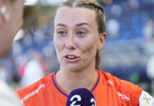 Målmaskinen Sunde slo til igjen – Aalesund slo kriserammede Røa Katarina Dybvik Sunde og Aalesund er i gullkampen i Toppserien. Foto: Amanda Pedersen Giske / NTB