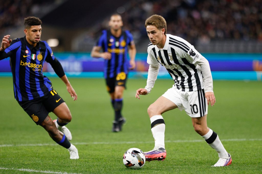 Serie A-åpning med scoringer: Amorim-debut, Inter-jakt og målfest i Frosinone 1 Spillere i kamp under Serie A-åpning med scoringer