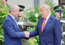 Trump bekrefter: Vil besøke Ryder Cup neste år Irlands statsminister Micheál Martin møtte Donald Trump lørdag. Foto: Ben Birchall / PA via AP / NTB