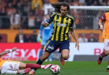 Uefa straffet Fenerbahce-spillere etter kaosscener i CL-playoffen Fenerbahces Matteo Guendouzi. Foto: Khalil Hamra / AP / NTB