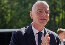 Infantino ville ikke svare om fremtiden: – Må være riktig tid og sted Fifa-president Gianni Infantino avbildet i Polen lørdag. Foto: Beata Zawrzel / AP / NTB