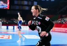 Veteranstjerner tilbake på håndballandslaget Norges målvakt Silje Solberg-Østhassel under EM-finalen mellom Danmark og Norge i Wiener Stadthalle i 2024. Foto: Beate Oma Dahle / NTB.