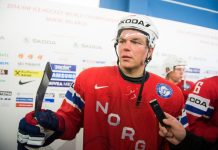 Tidligere Sparta-profil om krisen: – Skal jobbene deres rives bort? Tidligere Sparta-spiller har uttalt seg om situasjonen i Per-Åge Skrøder under ishockey-VM i 2014. Ishockey-VM 2014. Norges Per-Åge Skrøder etter VM-kampen i ishockey mellom Norge og Sverige i Chizhovka Arena i Minsk