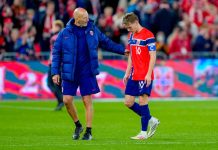 Ødegaard reagerer på Real Madrid-stjernes takling: – Hodemist Martin Ødegaard fikk en smell mot Portugal. Foto: Lise Åserud / NTB