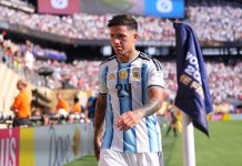 Bekreftet: Manchester City hentet Chelsea-stjerne i gigantovergang – tangerte britisk overgangsrekord Enzo Fernandez ble utvist i VM-finalen mot Spania. Foto: Abbie Parr / AP / NTB