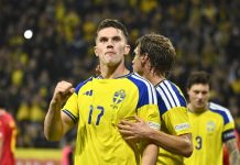 Isak og Gyökeres avgjorde for Sverige – lei skade for Holm Viktor Gyökeres jubler for det som ble Sveriges vinnermål i nasjonsligakampen mot Romania. Foto: Claudio Bresciani