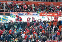 Russland-ja påvirker sikkerheten under ski-VM: – Stiller svært høye krav Fra ski-VM i Falun i 2015. Da var det folksomt på stadion. Foto: Terje Pedersen / NTB
